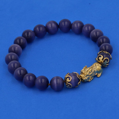 Chuỗi đeo tay Đá Mắt Mèo Tím 8 ly - cẩn Tỳ Hưu Phong Thủy inox vàng VMEITHHKV8 - hợp mệnh Hỏa, mệnh Thổ