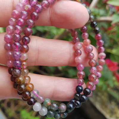 Vòng tourmaline đẹp 3 line size hạt 4mm chất liệu 100% đá thiên nhiên nữ đeo rất rất xinh tay ạ