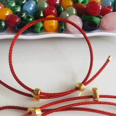 Dây thun Đỏ dẻo phối vòng tay hạt lu thống  Size dây đỏ 2mm   Nữ đã có hạt lu thống thì đây chính là sợi dây thun phối với hạt lu thống đeo xinh ạ