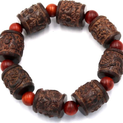 Vòng tay chuỗi hạt trụ rồng gỗ đàn hương TRNT12