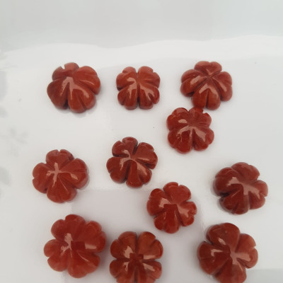 Trang sức phối vòng tay Bông Hoa Cỏ 4 Lá Đá cẩm thạch Đỏ đậm đẹp  Size bông 16mm x 8mm x lỗ đk 2mm  Nữ mệnh Hỏa Thổ phối với Vòng đeo tay, làm mặt dây chuyền, mặt nhẫn đeo ạ