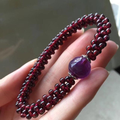 Vòng tay màu tím cho người mệnh hỏa