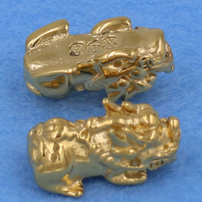 Vòng tay thạch anh đen cắt giác 8 ly - cẩn Tỳ Hưu inox vàng VTAEGTHVB8 - hợp mệnh Thủy, mệnh Mộc