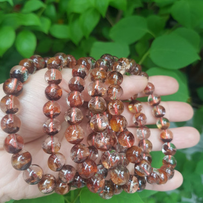 Vòng Tay Phong Thủy Nữ Đá Thạch Anh Ưu Linh Tự Nhiên Bóng Đẹp   Size hạt 9mm  Màu nâu trắng bóng tự nhiên sang trọng hợp nữ mệnh thổ mệnh kim đeo tốt sức khỏe, hợp tuổi hợp mệnh hợp làm ăn may mắn ạ