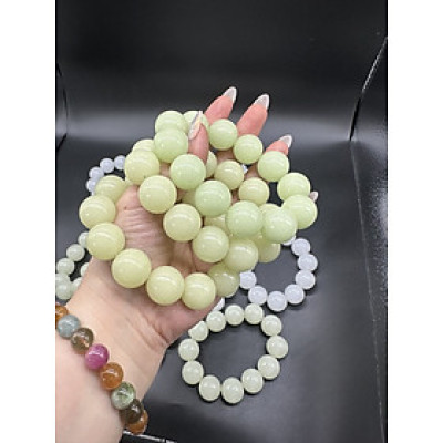 Vòng đeo tay mới Nam Đá Dạ Quang ánh lên khi chiếu đèn vào size lớn hạt 18mm có ít hàng Nam đeo rất đẹp sang tay may mắn đẹp ít đụng hàng ạ