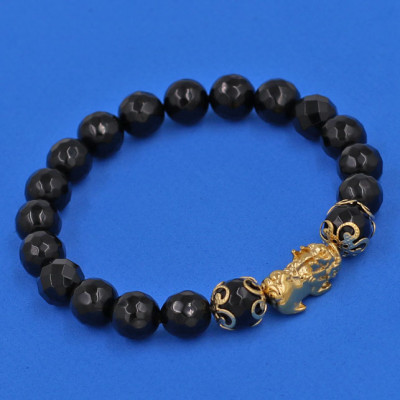 Vòng tay Thạch Anh Đen Cắt Giác 8 ly - cẩn Tỳ Hưu Phong Thủy inox vàng VTAEGTHHKV8 - hợp mệnh Mộc, mệnh Thủy