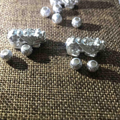 1 BỘ GỒM TỲ HƯU BẠC 999 VÀ 2 VIÊN BI MÀU TRẮNG PHỤ KIỆN PHỐI VÒNG TAY NỮ SIZE 10MM ĐẾN 12MM