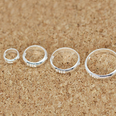 Combo 4 cái charm bạc vòng viền tròn mỏng hạt đính giữa - Ngọc Quý Gemstones