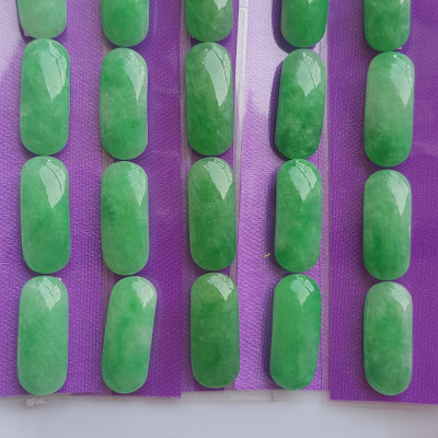 Bộ Lắc Tay Yên Ngựa Mới 4 viên Xanh Ngọc Tươi đều bóng đẹp Size Dài 20mm x Ngang 9mm x cao 3mm Đá Ngọc Cẩm Thạch tự nhiên Nữ mệnh mộc hỏa thủy bọc vàng đeo đẹp sang món quà tặng ý nghĩa gửi đến Mẹ và người thân ạ
