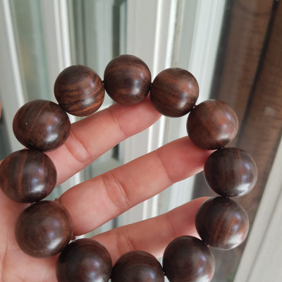 Vòng đeo tay Nam  Chất liệu Gỗ Trắc tự nhiên vân đẹp  Size vòng 19mm nam đeo đẹp ạ