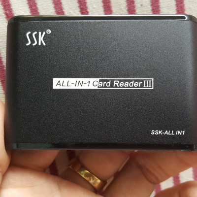 Đầu Đọc Thẻ Tích Hợp Đa Năng SSK (vỏ hộp sắt) - Hàng Nhập Khẩu