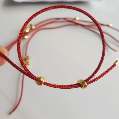 Dây thun Đỏ dẻo phối vòng tay hạt lu thống  Size dây đỏ 2mm   Nữ đã có hạt lu thống thì đây chính là sợi dây thun phối với hạt lu thống đeo xinh ạ