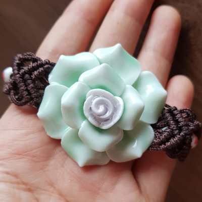 Vòng tay gốm thời trang Vintage hoa 3D VGOM37