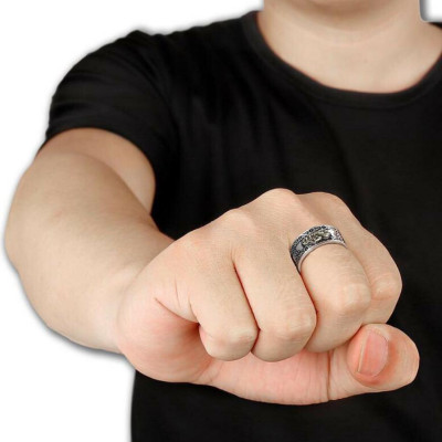 NHẪN TỲ HƯU KHẮC OM MANI PADME HUM VÀ BÁT NHÃ TÂM KINH