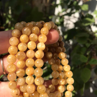 VÒNG TAY ĐÁ THẠCH ANH TÓC VÀNG TỰ NHIÊN SẠCH ĐẸP 108 HẠT  SIZE VÒNG 7MM 100% ĐÁ THIÊN NHIÊN  NỮ MỆNH KIM MỆNH THỔ MỆNH THỦY ĐEO KIỂU QUẤN TAY RẤT SANG RẤT XINH Ạ