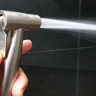 Tay xịt vệ sinh INOX SUS 304, tăng áp cao Eurolife EL-H-X04 (Trắng vàng)