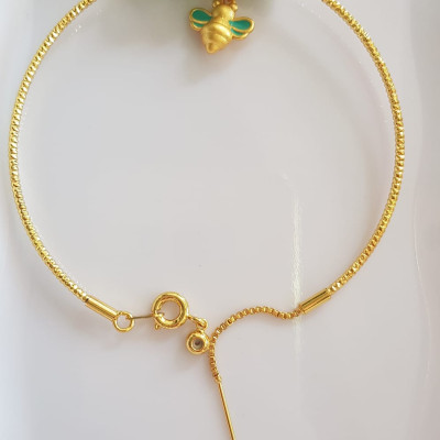 Vòng Tay charm xinh đẹp 5 đồng tiền đá cẩm thạch tự nhiên Vòng tay phối charm hình Chú Ong Xinh xắn vòng màu vàng khoen rút xinh Nữ đeo dễ thương ạ