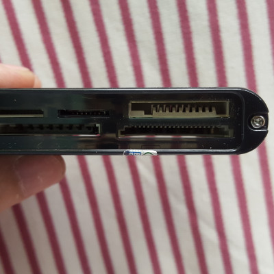 Đầu Đọc Thẻ Tích Hợp Đa Năng SSK (vỏ hộp sắt) - Hàng Nhập Khẩu