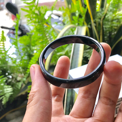 Vòng Tay Đá Mã Não Đen Liền Khối