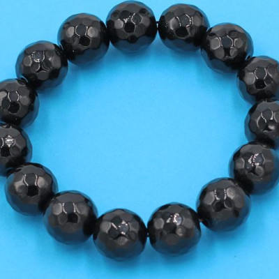 Chuỗi đeo tay phong thủy - thạch anh đen cắt giác 14 ly 15 hạt - hợp mệnh Thủy, mệnh Mộc