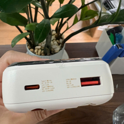 Pin dự phòng sạc nhanh ROCK P99 PD 22.5W 20000mAh có cáp tích hợp , hàng chính hãng bảo hành 1 năm