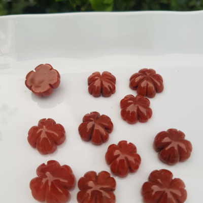 Trang sức phối vòng tay Bông Hoa Cỏ 4 Lá Đá cẩm thạch Đỏ đậm đẹp  Size bông 16mm x 8mm x lỗ đk 2mm  Nữ mệnh Hỏa Thổ phối với Vòng đeo tay, làm mặt dây chuyền, mặt nhẫn đeo ạ