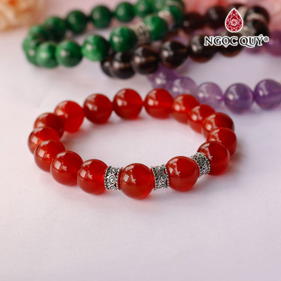 Vòng tay chuỗi hạt đá thiên nhiên phối charm bạc hạt 12mm - Ngọc Quý