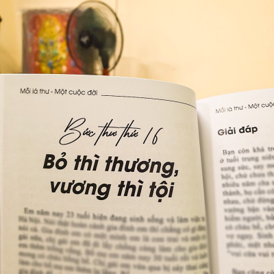 COMBO 2 cuốn Mỗi lá thư - Một cuộc đời , 36 tình huống trong hôn nhân và gia đình