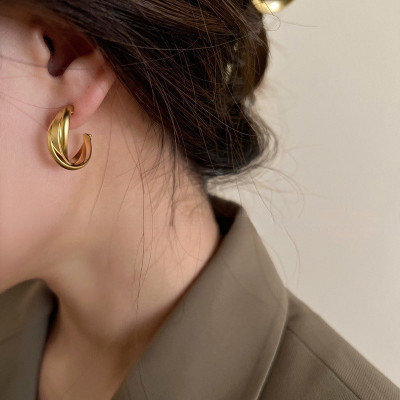 Earring, Bông tai nữ vòng tròn màu vàng