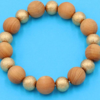 Vòng chuỗi đeo tay - gỗ hoàng đàn 12 ly GHDHVM1