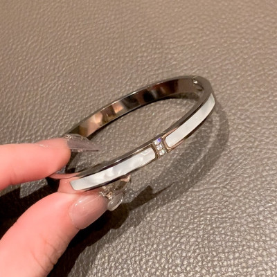 Vòng tay titan không gỉ đơn giản thời trang cho nữ, vòng tay nữ đẹp, vòng tay nữ sang trọng, vòng tay nữ phong cách thời trang