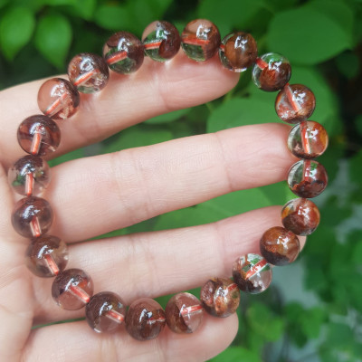 Vòng Tay Phong Thủy Nữ Đá Thạch Anh Ưu Linh Tự Nhiên Bóng Đẹp   Size hạt 9mm  Màu nâu trắng bóng tự nhiên sang trọng hợp nữ mệnh thổ mệnh kim đeo tốt sức khỏe, hợp tuổi hợp mệnh hợp làm ăn may mắn ạ