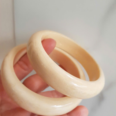 Vòng Đeo Tay Nam Giả Ngà hay Xương Mỹ Nghệ Ni 65mm cao 17mm dầy 9mm 68kg - 80kg đeo ạ