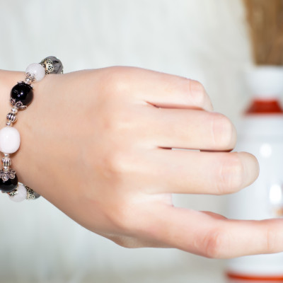 Vòng ta đá mặt trăng+ Onyx+ thách anh tóc đen thiên nhiên BlackMount #VT014