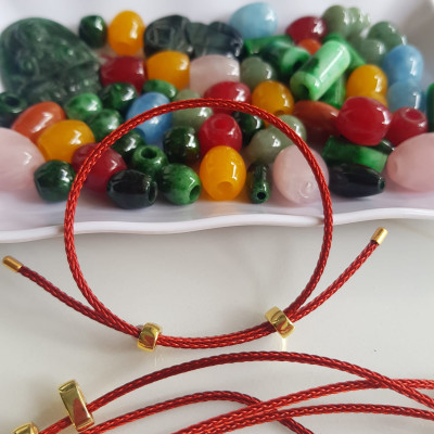 Dây thun Đỏ dẻo phối vòng tay hạt lu thống  Size dây đỏ 2mm   Nữ đã có hạt lu thống thì đây chính là sợi dây thun phối với hạt lu thống đeo xinh ạ