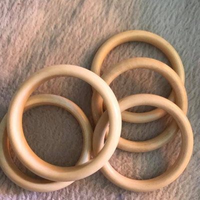 Vòng Đeo Tay Cho Bé đeo 6 tháng -3 tuổi  Màu Trắng Giả Ngà Hay Gọi Xương Mỹ Nghệ  Ni 37mm -41mm 