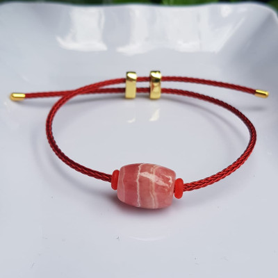 Vòng tay phong thủy may mắn Lu Charm Chất liệu hạt Đá Đào Hoa màu hồng vân tự nhiên Bóng đẹp dây đỏ may mắn có khoen chỉnh theo tay lớn nhỏ được hết ạ Nữ mệnh hỏa, mệnh thổ hợp vòng đeo tay xinh xắn, đẹp, may mắn tài lộc cho gia chủ ạ