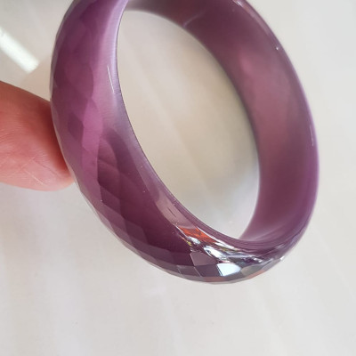 Vòng tay nữ đá mắt mèo bản hẹ giác tím mới đẹp Vòng Ni 54mm x cao 16mm x dầy 6,2mm Vòng màu tím nho chuẩn hợp nữ mệnh hỏa, mệnh thổ 49kg - 54kg đeo ạ