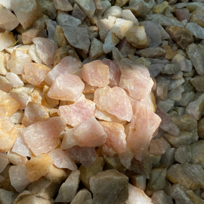 1kg đá thạch anh vụn hồng 1x2cm, 2x3cm NHASAN rải nền sàn nhà, văn phòng, công ty