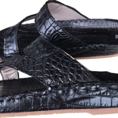 Dép da cá sấu Trường Hải quai ngang xỏ ngón màu đen sang trọng da cá sấu thật sắc sảo  may viền chắc chăn, đế kếp mềm dẻo không trơn DN0789