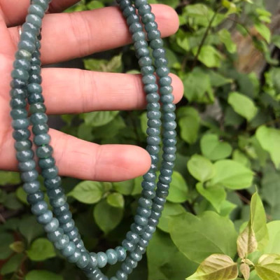 DÂY CHUYỀN DÀI ĐEO CỔ ĐÁ CẨM THẠCH BÁNH XE  MÀU XANH ĐẬM NHẸ TỰ NHIÊN TRỒNG CỔ  Dài 32cmx dầy 6mm dài mặt trước ngực rất đẹp