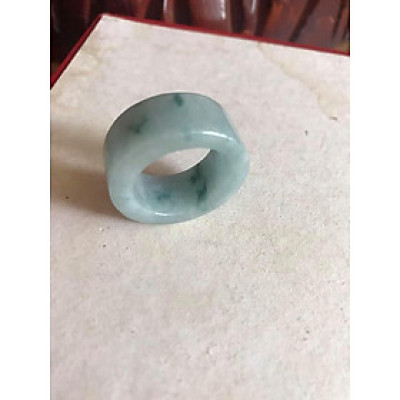 NHẪN CẨM THẠCH ỐNG THẲNG SIZE 20MM ĐÁ THIÊN NHIÊN MÀU XANH NHẸ NAM ĐEO