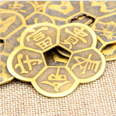 Bộ 2 Đồng hoa mai(Đồ đồng, phong thủy) - Phong Thủy Gia Đình - 206570 - Brown