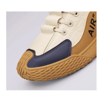 Giày thể thao nam đế êm nhẹ, thoáng khí đế cao su đúc, chống trơn trượt hạn chế mòn – BEE GEE - GNA2016A