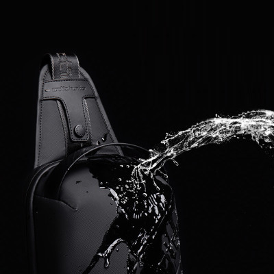 Túi đeo chéo nam cao cấp phong cách châu âu  – BEE GEE DCN9322