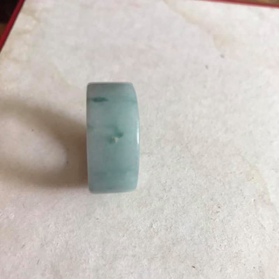 NHẪN CẨM THẠCH ỐNG THẲNG SIZE 20MM ĐÁ THIÊN NHIÊN MÀU XANH NHẸ NAM ĐEO