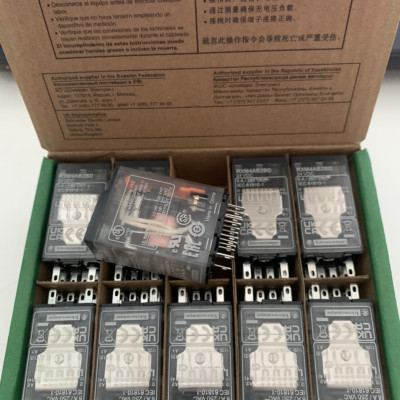 Rơ le RXM4AB2BD Schneider, coil 24Vdc, 14 chân, có LED, có phím test | Hàng Chính hãng |