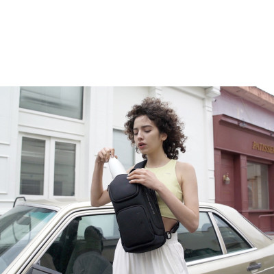 Túi đeo chéo nam phong cách mới – BEE GEE DCN9100