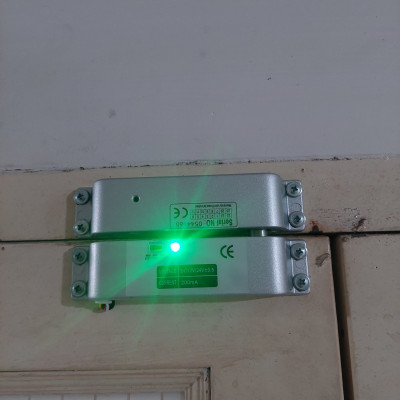 Khóa chốt thả điện từ dạng nổi gắn bề mặt 4 dây SG-L04B13 ( Hàng nhập khẩu)