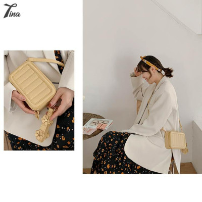 Túi đeo chéo Micocah 2021 thiết kế dáng vuông, có đính hoa nhí dễ thương (NSF523) (M434)